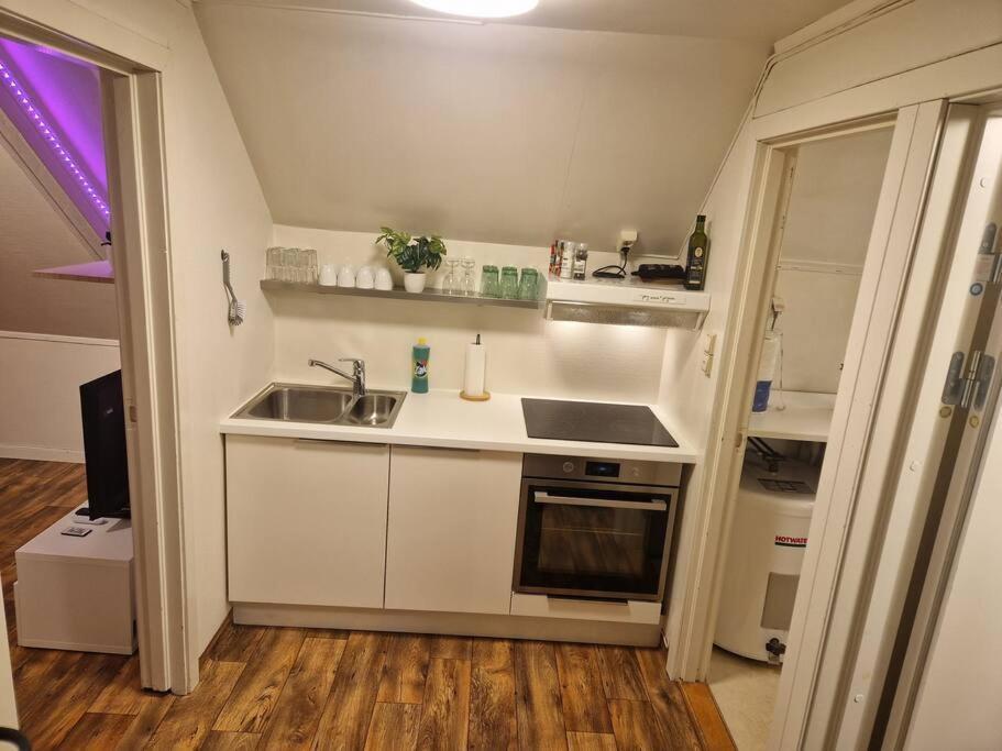 Smaller Apartment Next To Bridge Tromsø Buitenkant foto